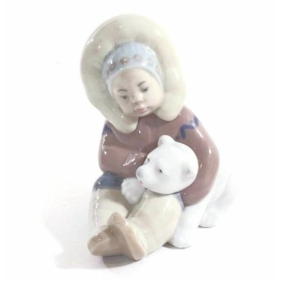 Lladro Figurine Eskimo Girl Hugging Polar Bear Vintage Collectible Statuette - Picture 1 of 9